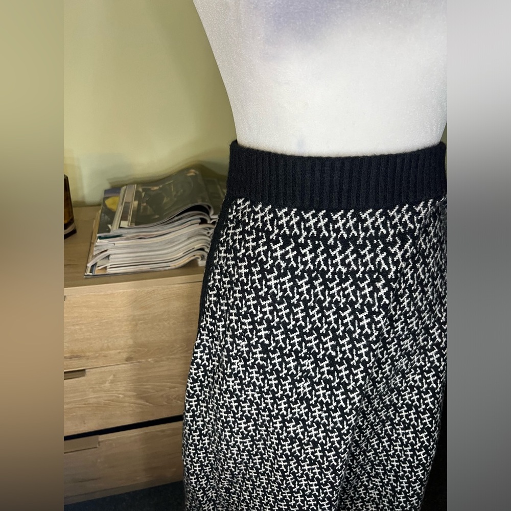 Black & White Geometric Pattern Thick Stripe Midi Maxi Sweater Stretc Skirt S-XS